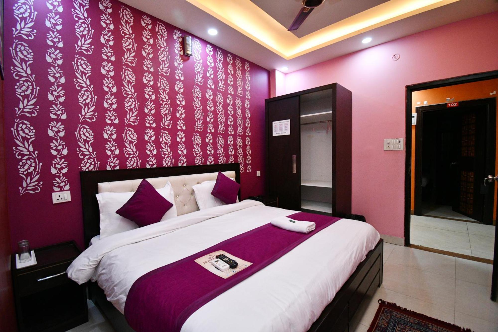 Hotel Dev Bhoomi Inn Rishīkesh Eksteriør bilde
